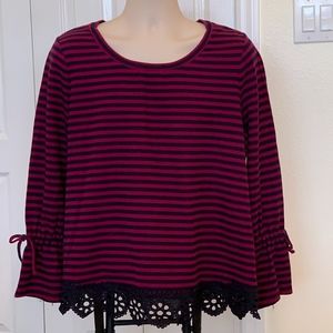 CROWN & IVY PINK & NAVY TOP W/BELL SLEEVES 2X